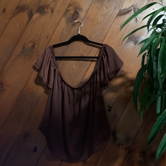 AEO Off-Shoulder Maroon Silky Top - Picture 3 of 7